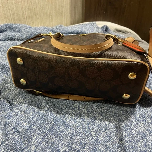 Coach Crossbody NWT - Picture 3 of 6